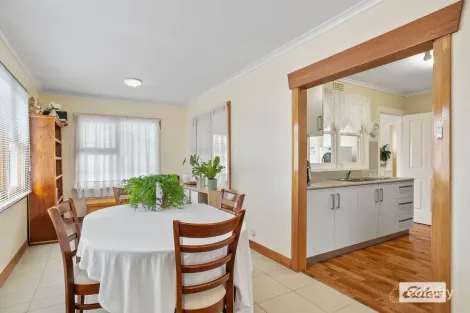 Property photo of 1 Margaret Place West Ulverstone TAS 7315
