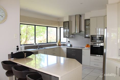Property photo of 16 Bella Vista Drive Lake Wyangan NSW 2680