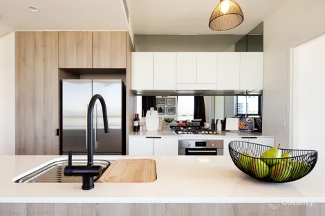 1001/2-4 Edmondstone St, South Brisbane, QLD 4101