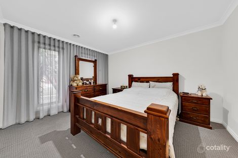 Property photo of 13 Botham Crescent Pakenham VIC 3810