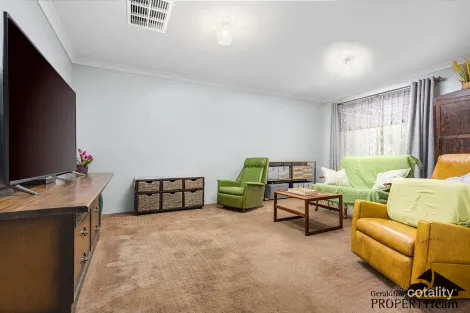 Property photo of 5 Tamarisk Way Woorree WA 6530