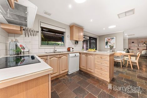 Property photo of 6 Wright Court Mill Park VIC 3082