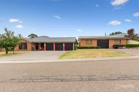 Property photo of 43 Crestwood Drive Goulburn NSW 2580