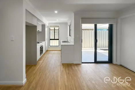 Property photo of 1 Gabriella Street Munno Para Downs SA 5115