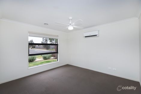 38 Gosse Cres, Brookfield, VIC 3338