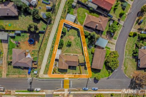 Property photo of 34 Jonathan Drive Darley VIC 3340