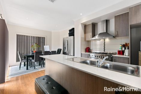 Property photo of 1/16 Cowper Avenue St Albans VIC 3021