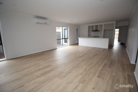 Property photo of 29 Scenery Drive Craigieburn VIC 3064