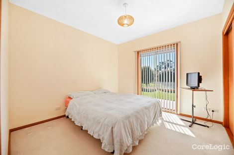 Property photo of 2/11 Arnup Crescent Drouin VIC 3818