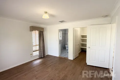 Property photo of 1 Shiralee Place Estella NSW 2650