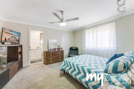 Property photo of 65 Clifford Crescent Ingleburn NSW 2565