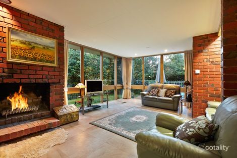 Property photo of 96 Thompson Crescent Research VIC 3095