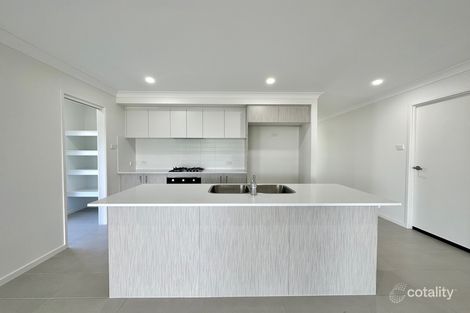 Property photo of 8 Oakmont Close Heddon Greta NSW 2321