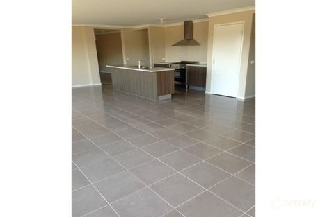 Property photo of 2 Christian Rise Traralgon VIC 3844