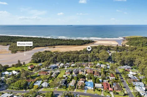 Property photo of 15 Wansborough Avenue Moonee Beach NSW 2450