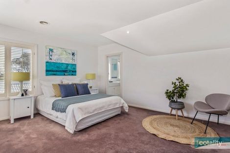 15 Aitken St, Sunbury, VIC 3429