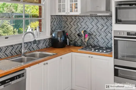 Property photo of 90 Mitre Street Bathurst NSW 2795