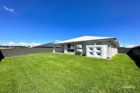 Property photo of 8 Oakmont Close Heddon Greta NSW 2321