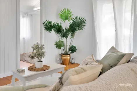 Property photo of 136 Howlett Street Currajong QLD 4812