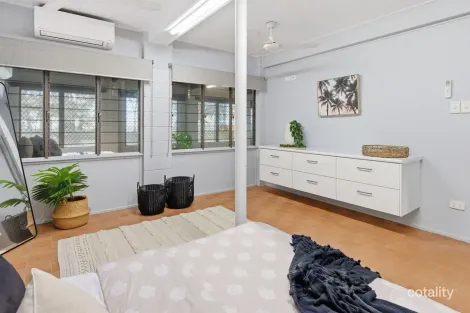 Property photo of 21 Whiting Court Cungulla QLD 4816