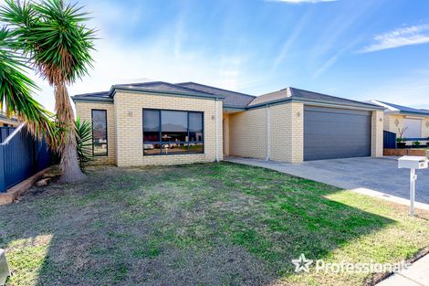 Property photo of 30 Plaistowe Boulevard Byford WA 6122