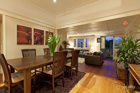 Property photo of 30 Mountjoy Terrace Wynnum QLD 4178