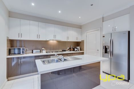 Property photo of 8 Hamlet Street Werribee VIC 3030