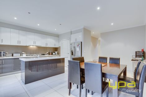 Property photo of 8 Hamlet Street Werribee VIC 3030