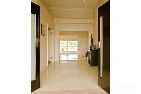 Property photo of 53 Gatehouse Drive Eastwood VIC 3875