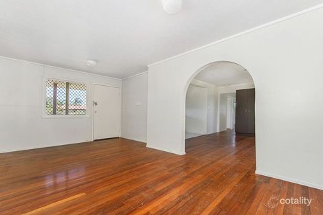 Property photo of 19 Grevillea Drive Varsity Lakes QLD 4227