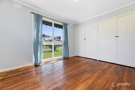 Property photo of 4 Kirra Court Pakenham VIC 3810