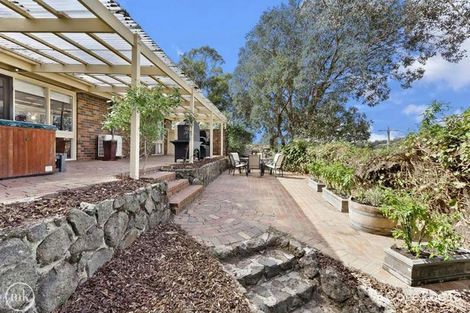 Property photo of 144 Glen Park Road Eltham North VIC 3095