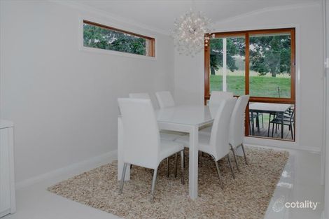 Property photo of 6 Whitley Place Abbotsbury NSW 2176