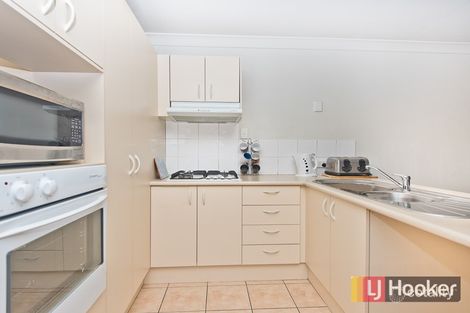Property photo of 2/9 Lavender Place Fitzgibbon QLD 4018