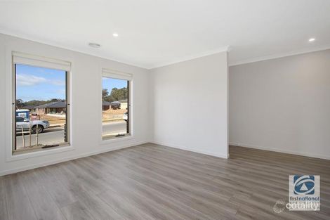 Property photo of 8 Grieve Way Wodonga VIC 3690