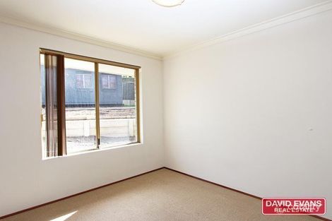 Property photo of 2 Berkshire Drive Beldon WA 6027