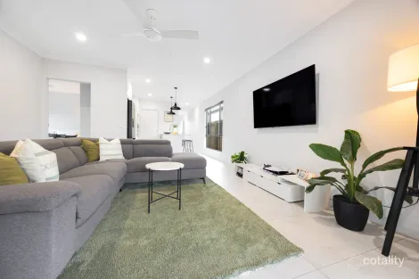 Property photo of 5 Jeanine Crescent Nirimba QLD 4551
