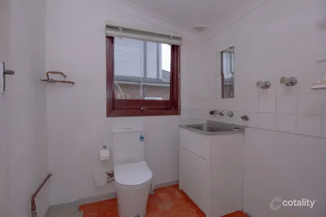 Property photo of 23 Woodlawn Drive Toongabbie NSW 2146