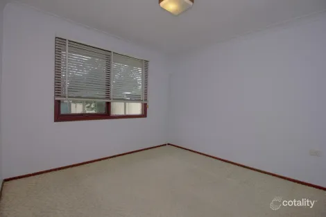 Property photo of 23 Woodlawn Drive Toongabbie NSW 2146