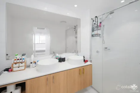 Property photo of 607/112 Palm Meadows Drive Carrara QLD 4211