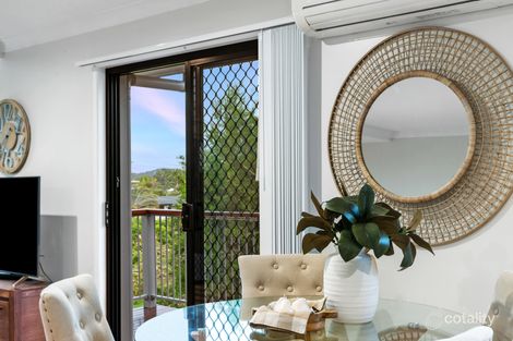 Property photo of 27 Kiparra Street Mansfield QLD 4122