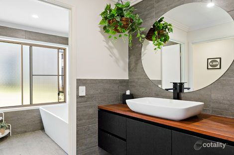 Property photo of 5 Highbridge Rise Mudgeeraba QLD 4213