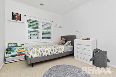 Property photo of 42 Fitzroy Street Tatton NSW 2650