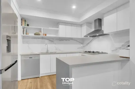 Property photo of 9 Winnipeg Walk Clyde VIC 3978