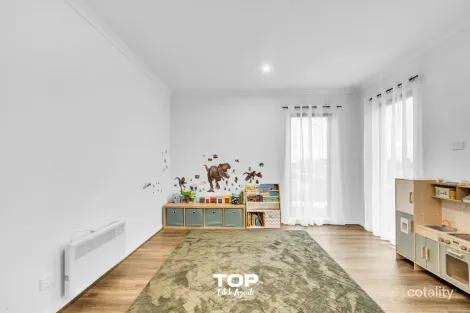 Property photo of 9 Winnipeg Walk Clyde VIC 3978