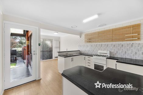 Property photo of 33 Marlow Street Mooroolbark VIC 3138