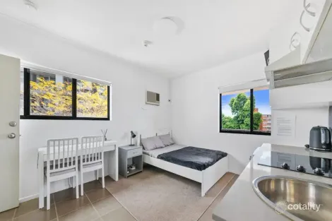 Property photo of 19/75 Thorn Street Kangaroo Point QLD 4169