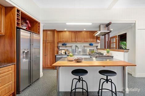 Property photo of 15 Victoria Street Indooroopilly QLD 4068