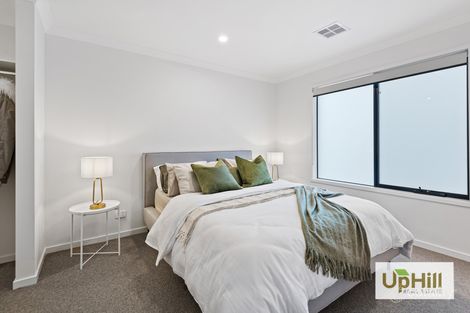 Property photo of 18 Vielo Circuit Clyde North VIC 3978