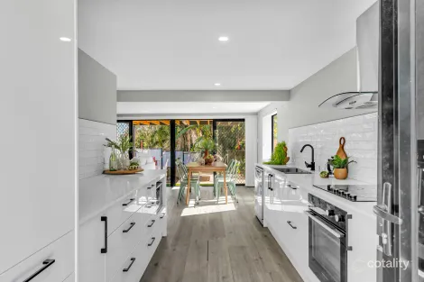 Property photo of 56 Dandenong Road Jamboree Heights QLD 4074